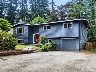 8451 NE 137th Street, Kirkland, WA 98034