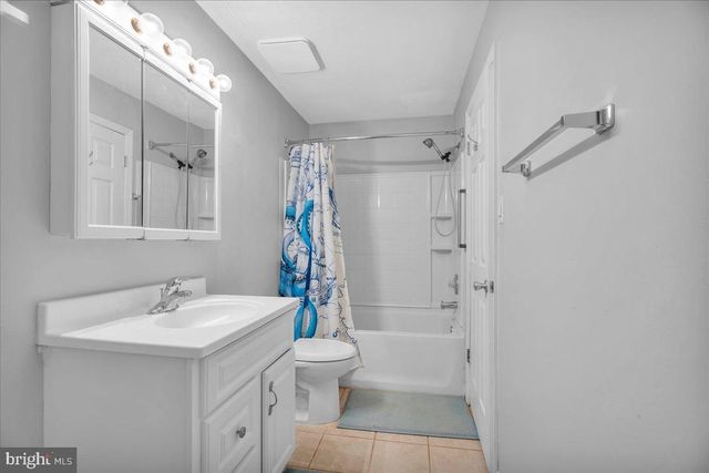 705 GREGORYS WAY, Voorhees, NJ 08043