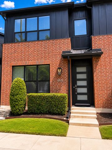 2825 Stanley Avenue, Fort Worth, TX 76110