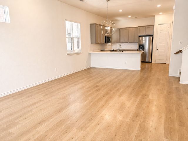 2825 Stanley Avenue, Fort Worth, TX 76110