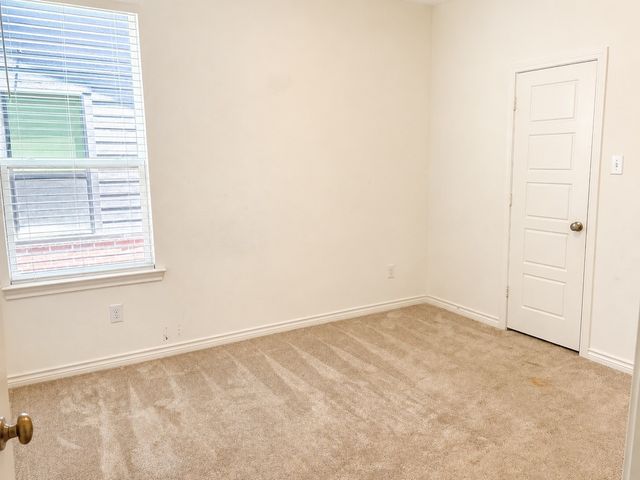 2825 Stanley Avenue, Fort Worth, TX 76110
