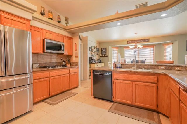 18423 Cocopah, Apple Valley, CA 92307