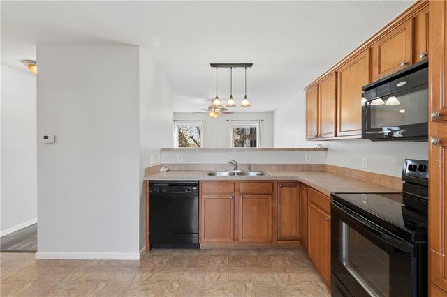 8154 N Oakley Avenue, Kansas City, MO 64119