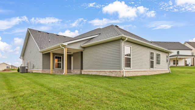 2700 Brewster Dr, Clarksville, TN 37042