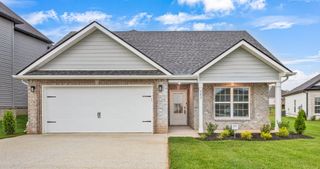 2700 Brewster Dr, Clarksville, TN 37042