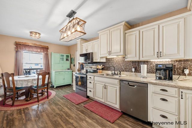 3513 HOLMES ST, Cheyenne, WY 82001