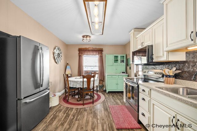 3513 HOLMES ST, Cheyenne, WY 82001