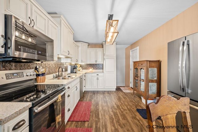 3513 HOLMES ST, Cheyenne, WY 82001