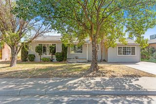 232 El Vista Ave, Modesto, CA 95354