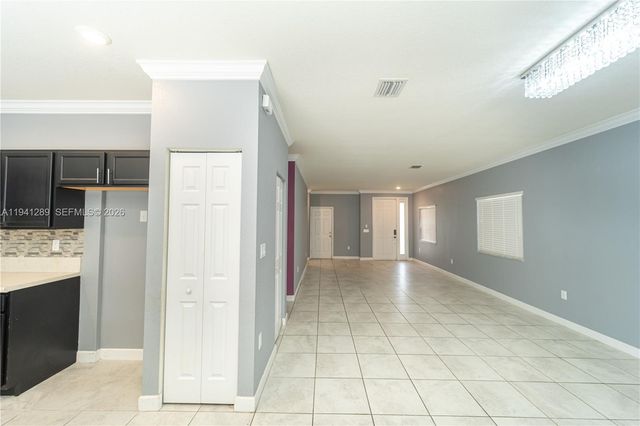 3136 SE 2nd Dr, Homestead, FL 33033