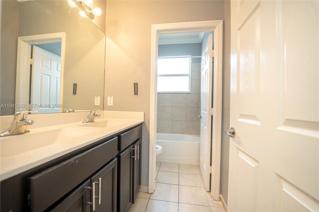 3136 SE 2nd Dr, Homestead, FL 33033