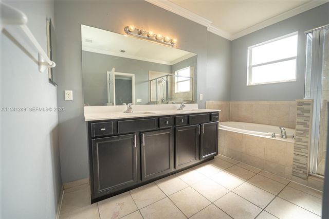 3136 SE 2nd Dr, Homestead, FL 33033