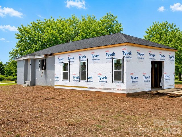 111 Churchill Drive, Kings Mountain, NC 28086