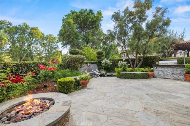 26801 Van Gogh Lane, Valencia, CA 91355