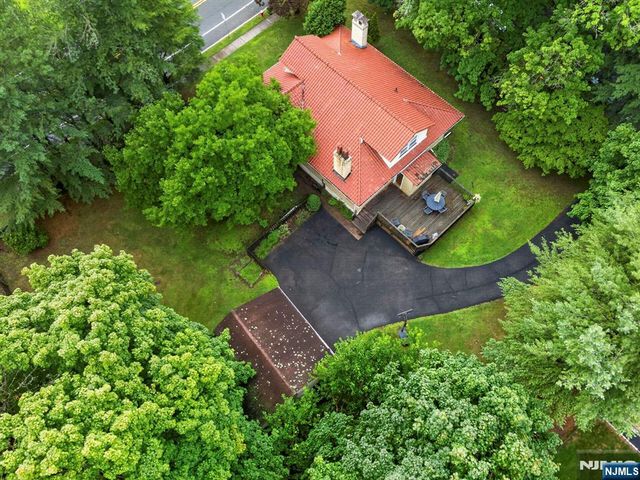 580 Wyckoff Avenue, Mahwah, NJ 07430