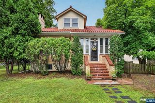 580 Wyckoff Avenue, Mahwah, NJ 07430