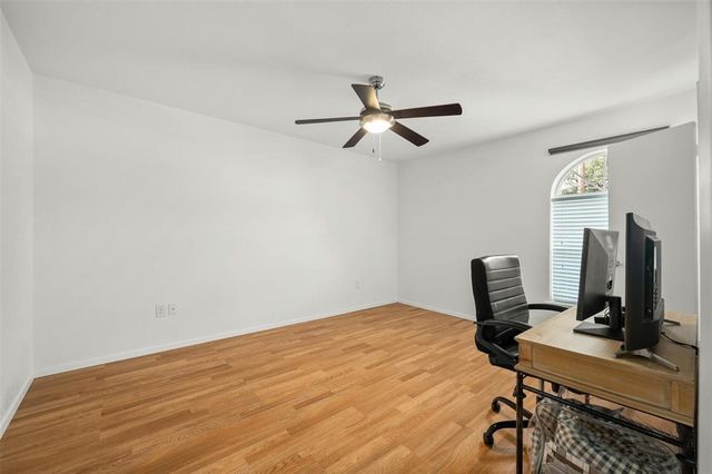 910 Duncan LN 19, Austin, TX 78705