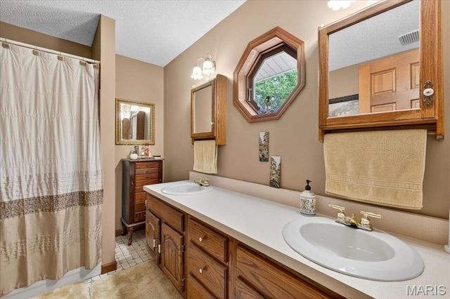 3871 Autumn Set Drive, Arnold, MO 63010