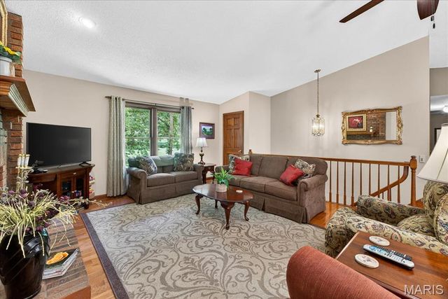 3871 Autumn Set Drive, Arnold, MO 63010