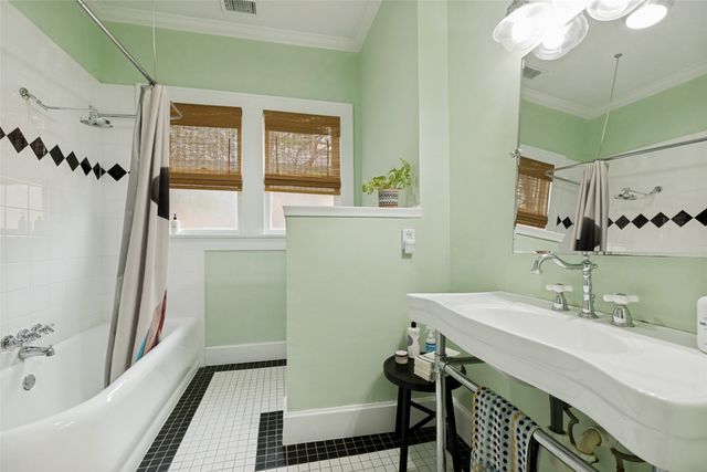 5235 Goodwin Avenue, Dallas, TX 75206