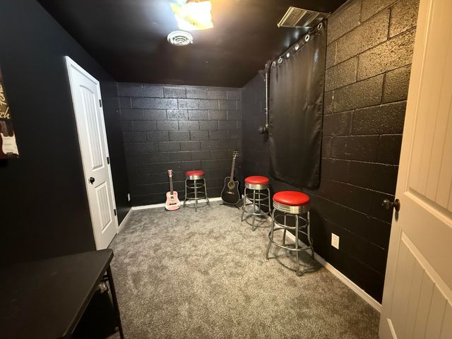 8954 Lawrence 2226, Monett, MO 65708