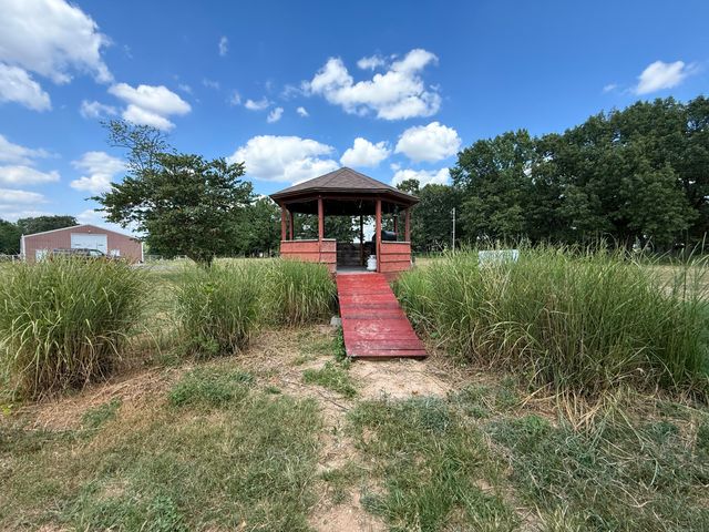 8954 Lawrence 2226, Monett, MO 65708