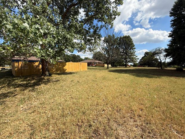 8954 Lawrence 2226, Monett, MO 65708