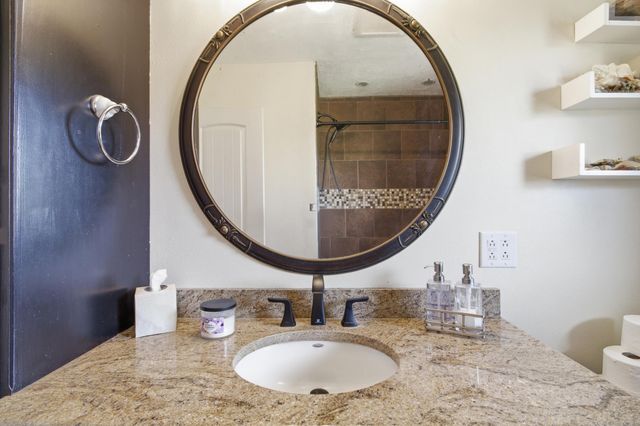 8954 Lawrence 2226, Monett, MO 65708