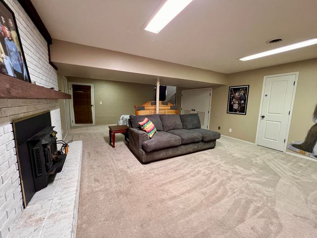 8954 Lawrence 2226, Monett, MO 65708