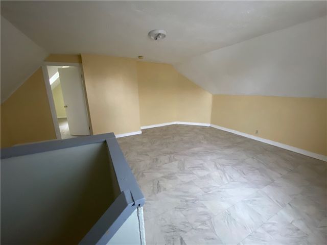 15 Oakman Street, Rochester, NY 14605