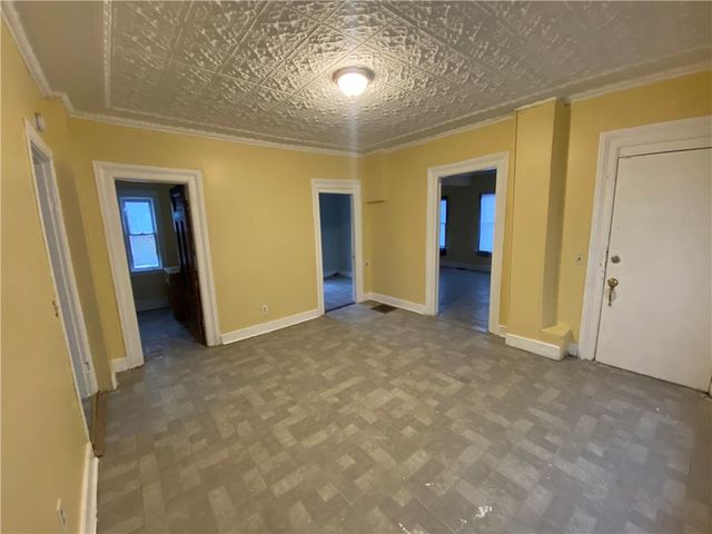 15 Oakman Street, Rochester, NY 14605