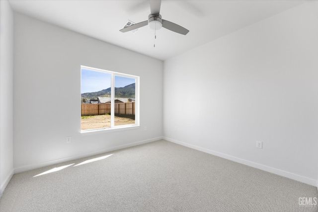 28241 Stallion Springs Drive, Tehachapi, CA 93561