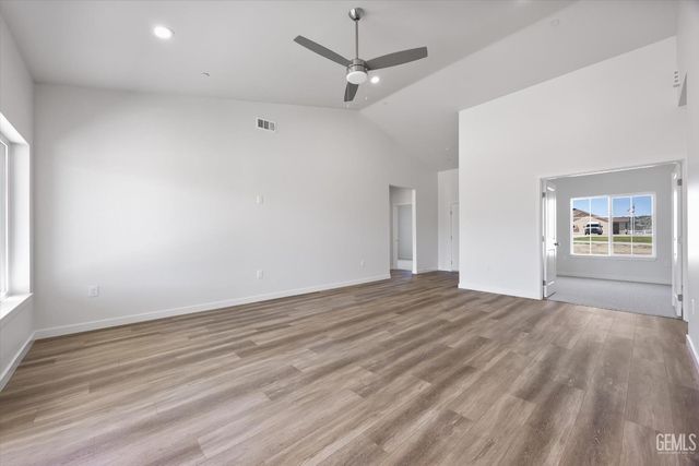 28241 Stallion Springs Drive, Tehachapi, CA 93561
