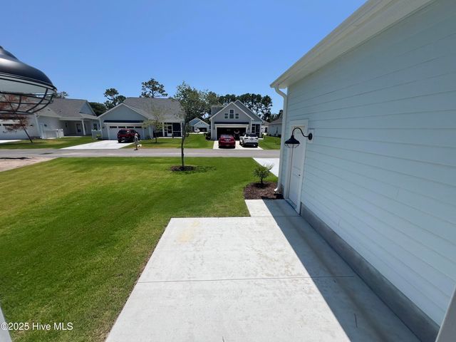 2289 Crescent Bay Drive, Southport, NC 28461