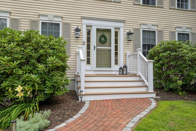 2 Chapman Way, Exeter, NH 03833