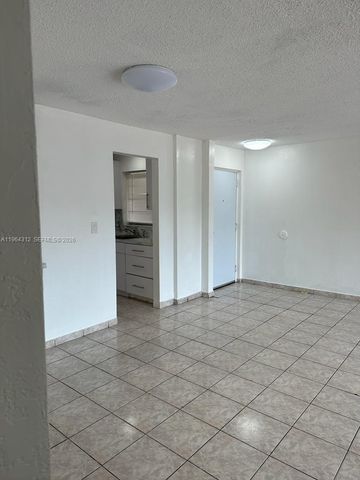 13701 Kendale Lakes Cir B-211, Miami, FL 33183