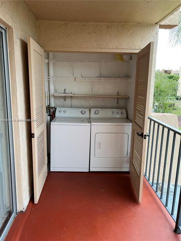 13701 Kendale Lakes Cir B-211, Miami, FL 33183