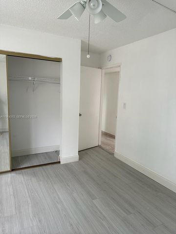 13701 Kendale Lakes Cir B-211, Miami, FL 33183