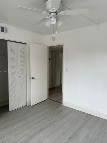 13701 Kendale Lakes Cir B-211, Miami, FL 33183