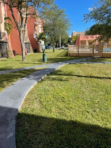 13701 Kendale Lakes Cir B-211, Miami, FL 33183