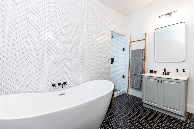 2222 Spink Street NW, Atlanta, GA 30318