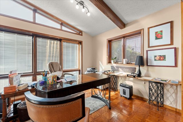 110 S Lombard Street, Mahomet, IL 61853