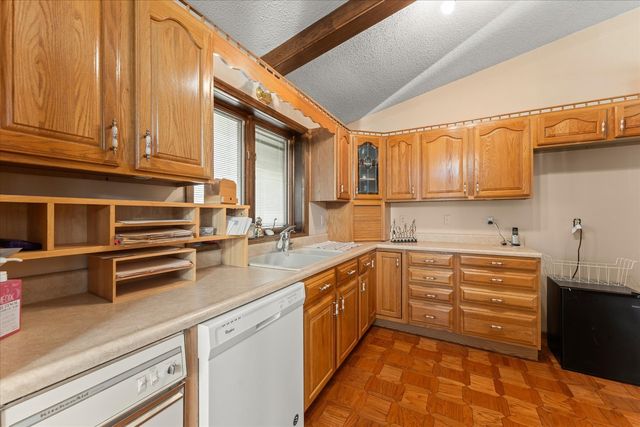 110 S Lombard Street, Mahomet, IL 61853