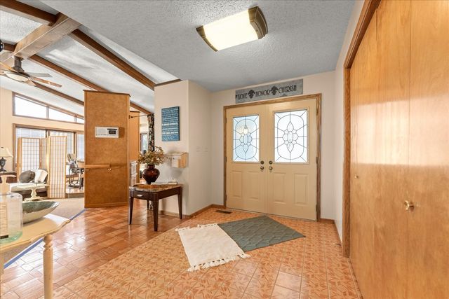 110 S Lombard Street, Mahomet, IL 61853