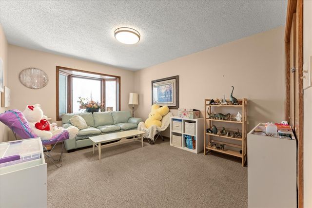 110 S Lombard Street, Mahomet, IL 61853