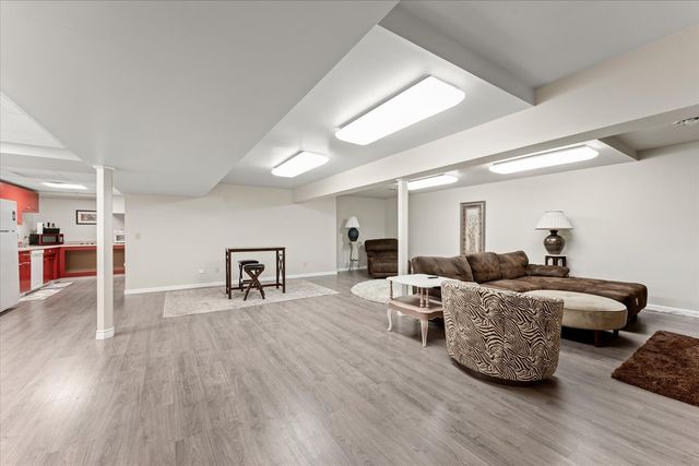 110 S Lombard Street, Mahomet, IL 61853