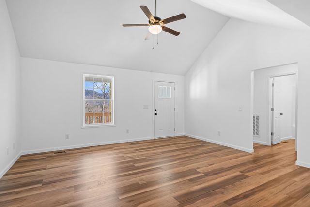 827 Bridges Road, Tunnel Hill, GA 30755