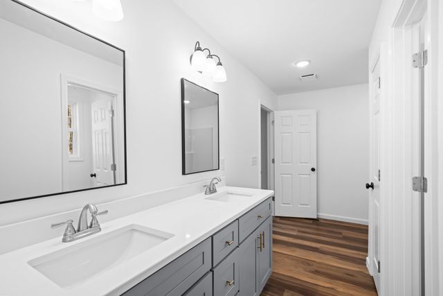 827 Bridges Road, Tunnel Hill, GA 30755