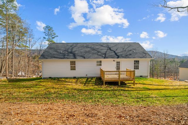827 Bridges Road, Tunnel Hill, GA 30755