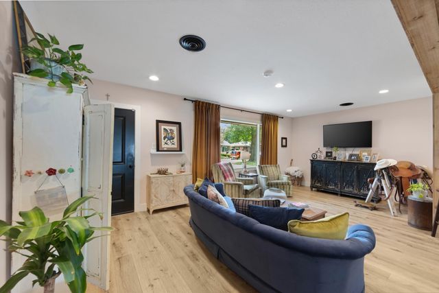 700 Barbara Street, Tomball, TX 77375